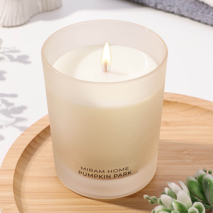 Свеча ароматическая в стекле  Свеча ароматическая в стекле "PUMPKIN PARK", тыква в карамели и апельсин, 200 г