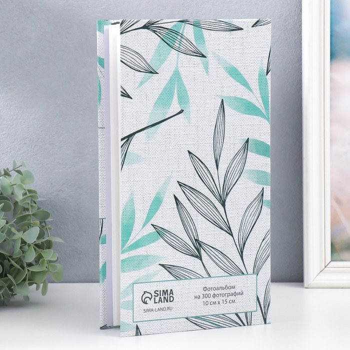 Фотоальбом на 300 фото 10х15 см  Фотоальбом на 300 фото 10х15 см "Изящные веточки" крафт 33,5х17,5х5 см