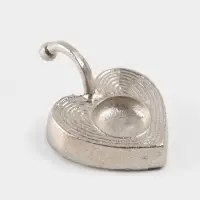 Подсвечник с ручкой &laquo;Сердце&raquo;, 12&times;9.5&times;5.5 см, алюминий