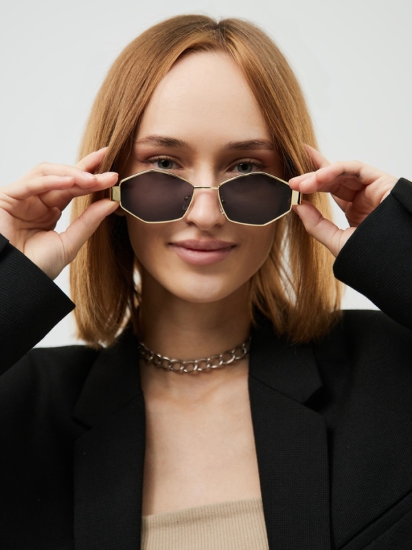 Очки солнечные, uv 400, ширина 14.6 см, дужка 13 см Очки солнечные, uv 400, ширина 14.6 см, дужка 13 см