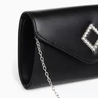 Сумка-клатч женская вечерняя на магните, на длинной цепочке, с декоративным элементом, однотонная, чёрная