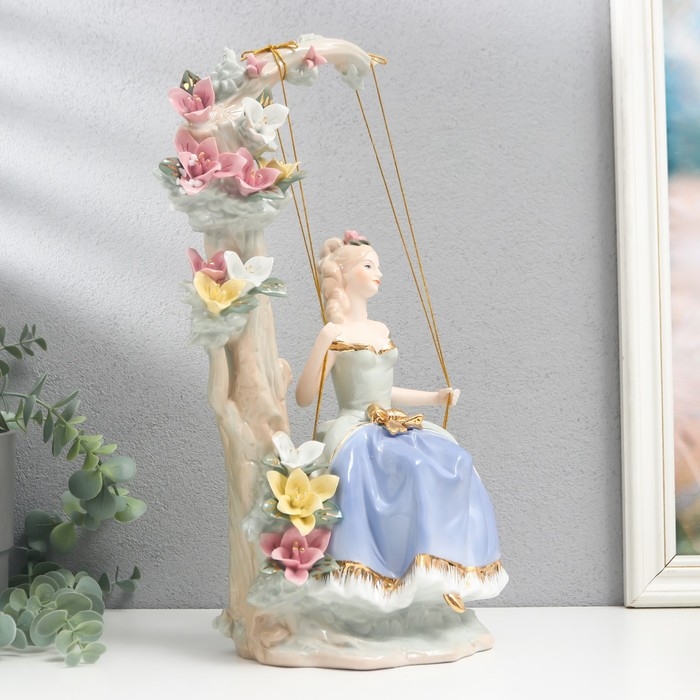 Сувенир керамика  Сувенир керамика "Девушка на качелях" 35х15х12 см