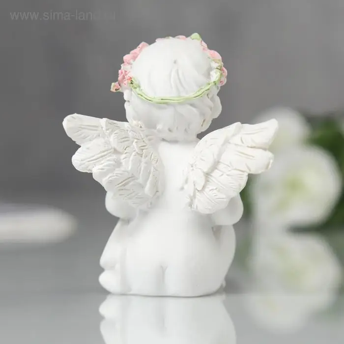 Фигурка полистоун "Ангел с сердечком из розовых роз" 7,5х6х6 см
