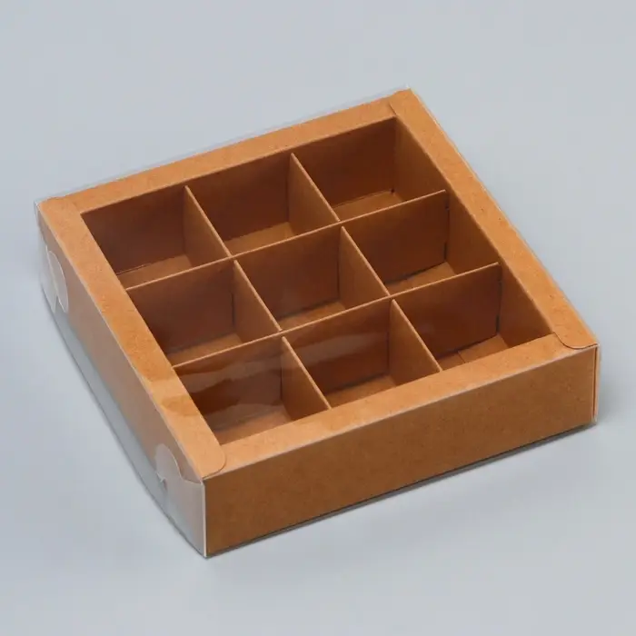 Коробка для 9 конфет, крафт с прозрачной крышкой, 13.7&times;13.7&times;3.5 см