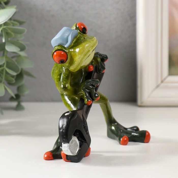 Сувенир полистоун лак Сувенир полистоун лак "Лягушонок с разводным ключом" 5х12,5х11 см