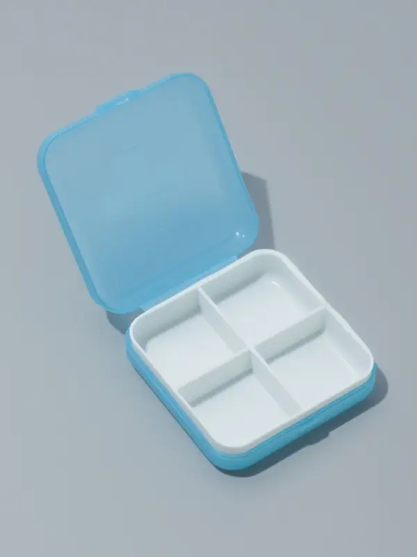 Таблетница, 4 секции, 6×6×2 см, съёмные секции, МИКС Таблетница, 4 секции, 6×6×2 см, съёмные секции, МИКС