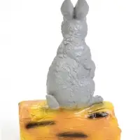 Садовая фигура из гипса &laquo;Зайка на бревне&raquo;, 28.5&times;18.5&times;45 см, МИКС