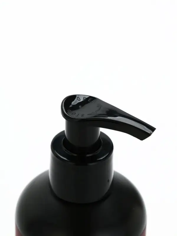 Лосьон для тела парфюмированный Cherry Smoke, 300 мл, ULAB