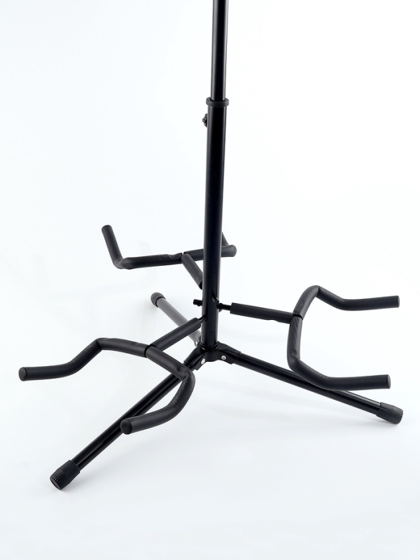 Стойка для гитар Music Life на 3 инструмента, h - 60-105 см Стойка для гитар Music Life на 3 инструмента, h - 60-105 см