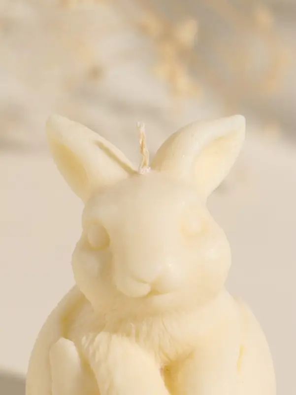 Свеча пасхальная "Заяц с цветами" 6х10 см, бежевый