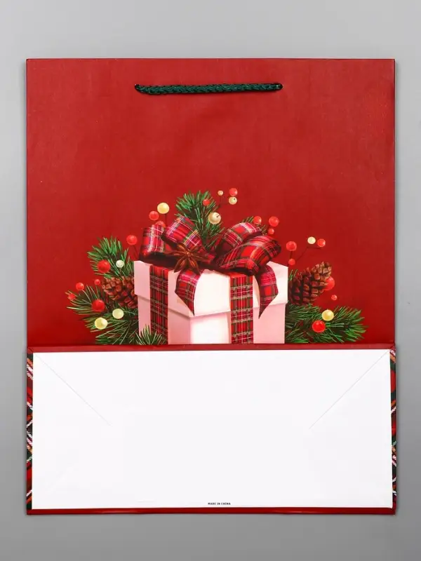Пакет подарочный новогодний ламинированный, &laquo;Подарки&raquo;, 26&times;12&times;32 см