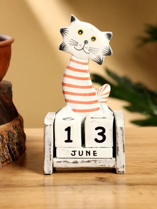 Календарь настольный &laquo;Полосатый кот&raquo;, 7&times;4&times;14 см, дерево, бело-красный