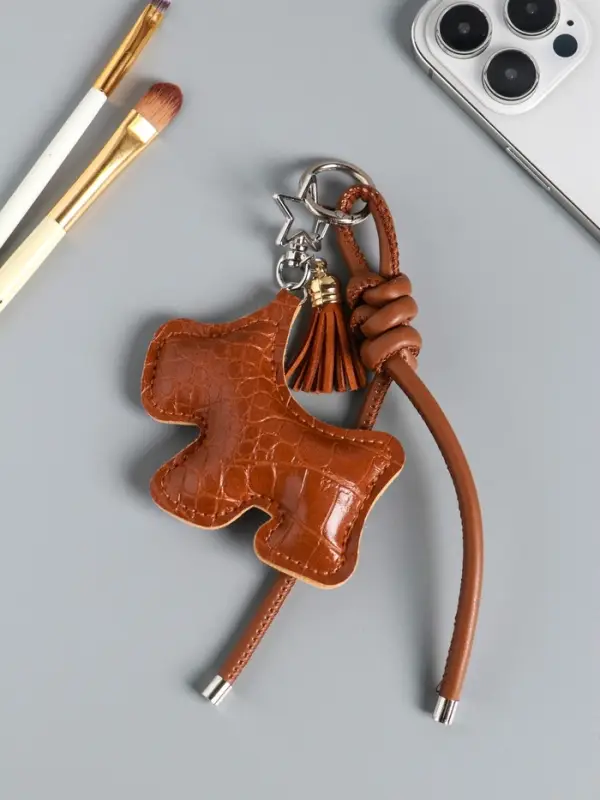 Брелок на карабине кожзам  Брелок на карабине кожзам "Терьер" с узлом, шоколад 14х8х1,2 см