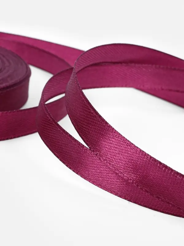 Лента атласная, 10 мм, 23±1 м, баклажановая №252 Лента атласная, 10 мм, 23±1 м, баклажановая №252