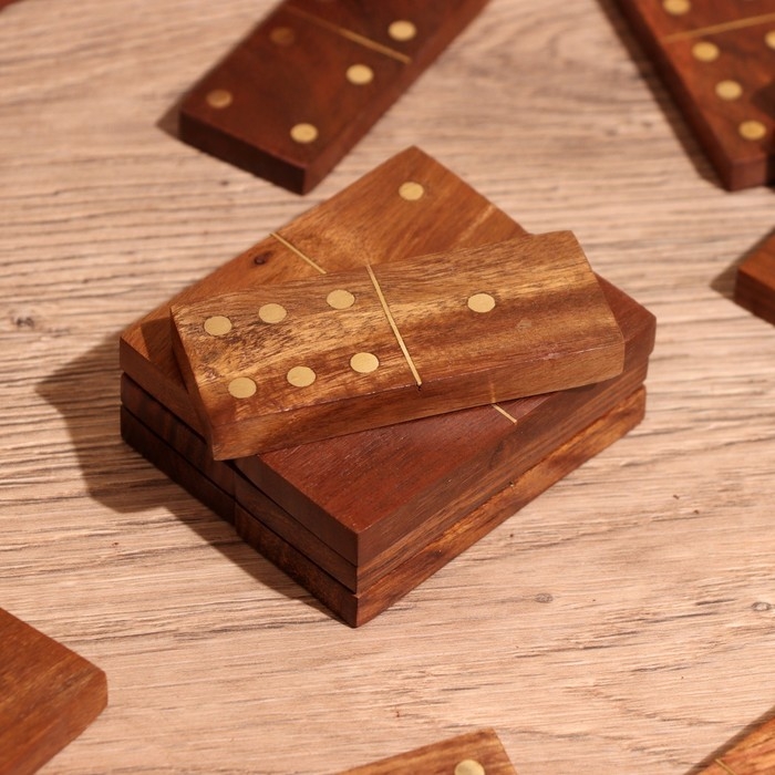 Игра настольная 4в1 (шахматы + домино + шашки + кубики), доска 35х35 см, дерево шишам Игра настольная 4в1 (шахматы + домино + шашки + кубики), доска 35х35 см, дерево шишам