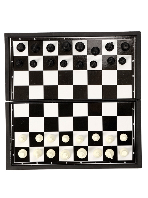 Шахматы 20 х 20 см, король h-3.3 см, d-2.5 см, доска и фигуры пластик Шахматы 20 х 20 см, король h-3.3 см, d-2.5 см, доска и фигуры пластик