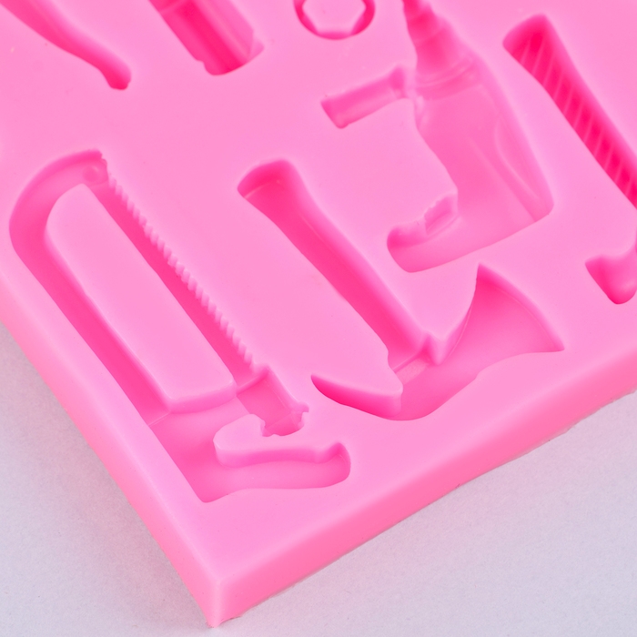 Форма силиконовая универсальная «Инструменты», 13,6 × 13 × 1,2 см