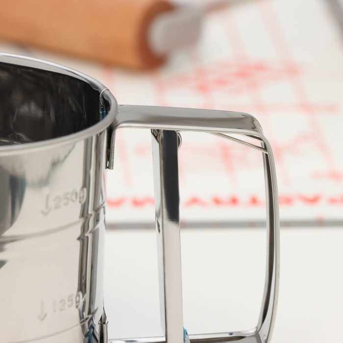 Просеиватель для муки Доляна, 375 мл, цвет серебристый Просеиватель для муки Доляна, 375 мл, цвет серебристый