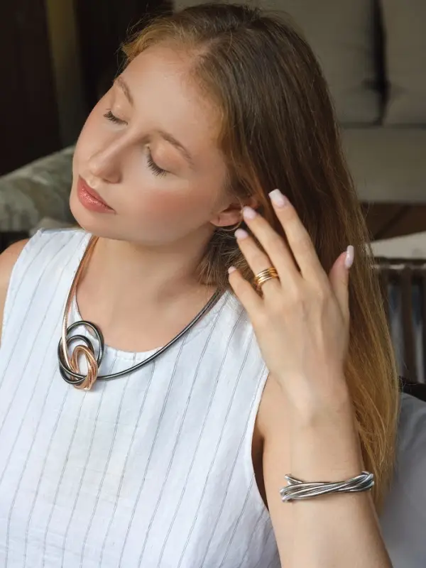 Браслет трансформируется в кулон &laquo;Обруч&raquo;, d=8-24 см, металл, цвет золото, серебро