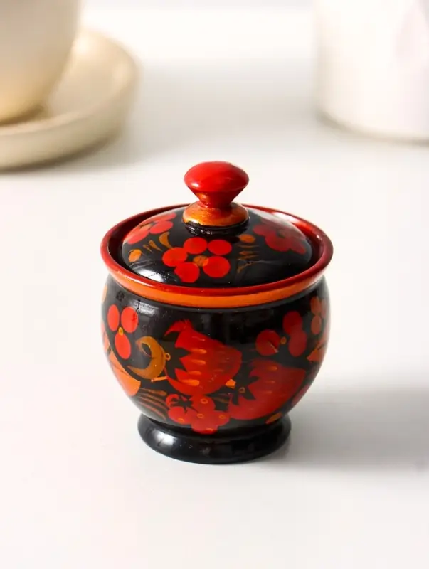 Солонка с крышкой &laquo;Ягодка&raquo;, 7&times;6 см, хохлома, дерево