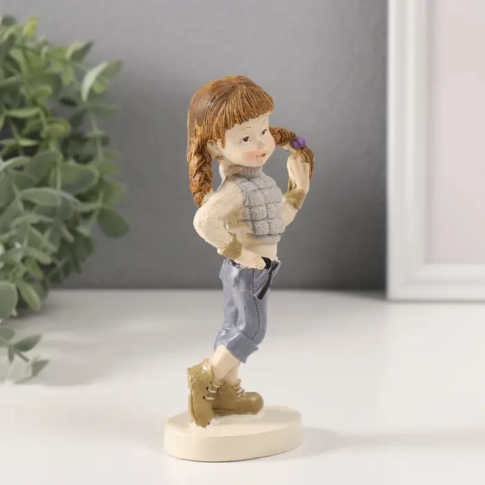Фигурка полистоун &laquo;Девочка модница&raquo;, 13&times;5.5&times;4 см, МИКС