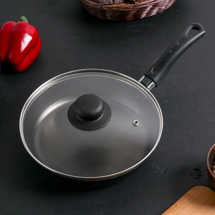 Сковорода Consul, d=22 см, пластиковая ручка, стеклянная крышка, антипригарное покрытие, алюминий, чёрная