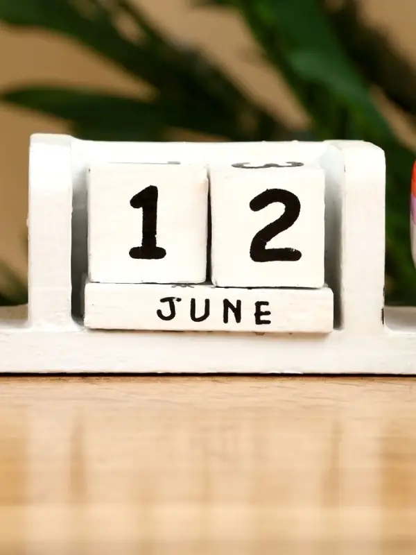 Календарь настольный «Котики рыбаки», 19×10×10 см, дерево