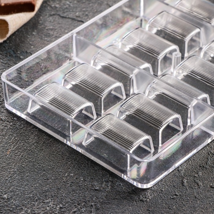 Форма для конфет и шоколада «Шоколатье», 20×12×2,5 см, 14 ячеек 3,3×2,1×1,5 см, цвет прозрачный Форма для конфет и шоколада «Шоколатье», 20×12×2,5 см, 14 ячеек 3,3×2,1×1,5 см, цвет прозрачный