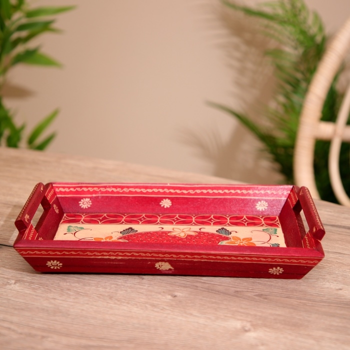 Поднос из дерева, батик 30х19х5 см Поднос из дерева, батик 30х19х5 см