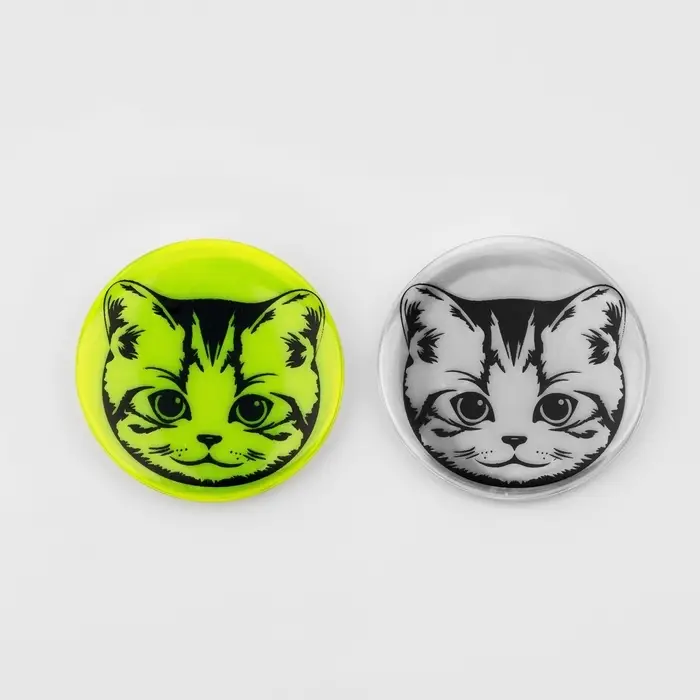 Светоотражающий значок «Мордочка котёнка», d=5.8 см, МИКС Светоотражающий значок «Мордочка котёнка», d=5.8 см, МИКС