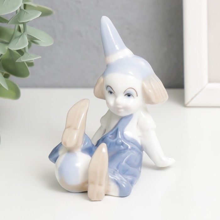 Сувенир керамика  Сувенир керамика "Маленький клоун в колпаке с мячом" кобальт 8,5х5х7 см