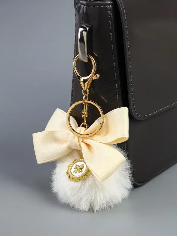 Пушистик на кольце "Бант с подвеской" белый 12х5х5 см