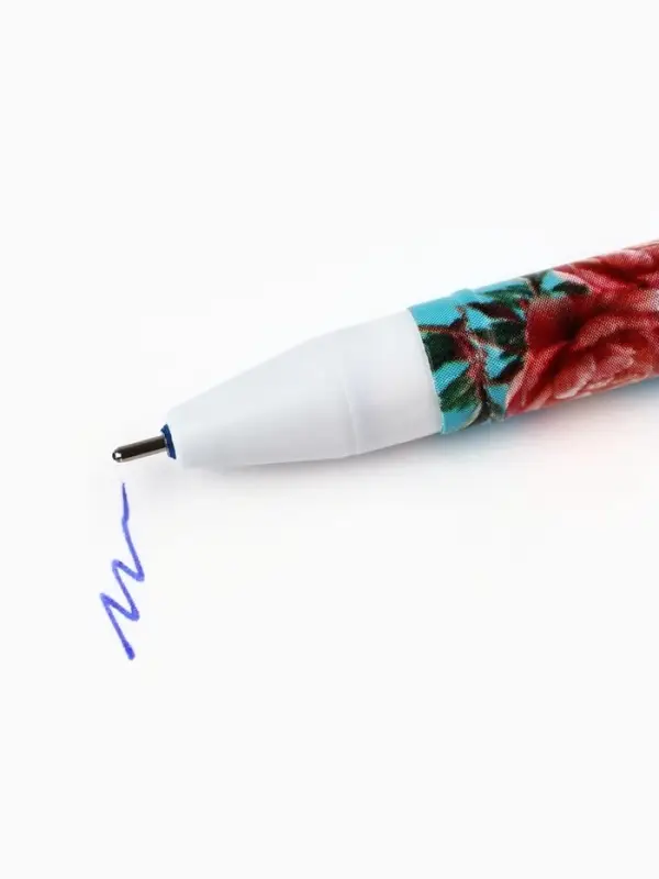 Ручка пиши-стирай, синяя паста, гелевая 0.5 мм с колпачком «С 8 Марта!» Ручка пиши-стирай, синяя паста, гелевая 0.5 мм с колпачком «С 8 Марта!»