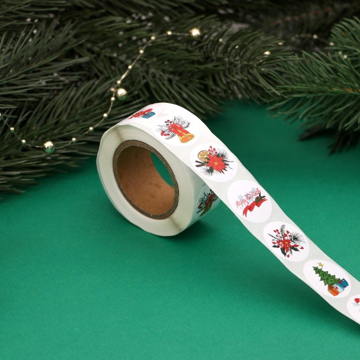 Новый год. Наклейки новогодние в рулоне Новый год. Наклейки новогодние в рулоне "Ёлочки", 500 шт, 2,5 х 2,5 см.