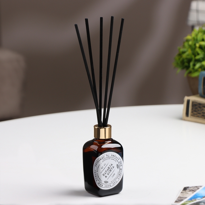 Ароматический диффузор Мята и апельсин 40 мл. Ароматический диффузор Мята и апельсин 40 мл.