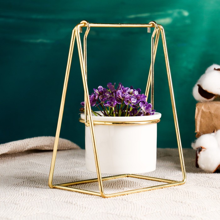 Кашпо Кашпо "Качели" на золотой подставке, 16,5х12,5х8см