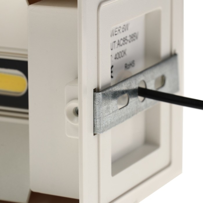 Светильник фасадный «Куб», FSD-062, 6 Вт, 4000К, регулир. луч, IP65, 220 В, пластик, белый 1008423 Светильник фасадный «Куб», FSD-062, 6 Вт, 4000К, регулир. луч, IP65, 220 В, пластик, белый 1008423