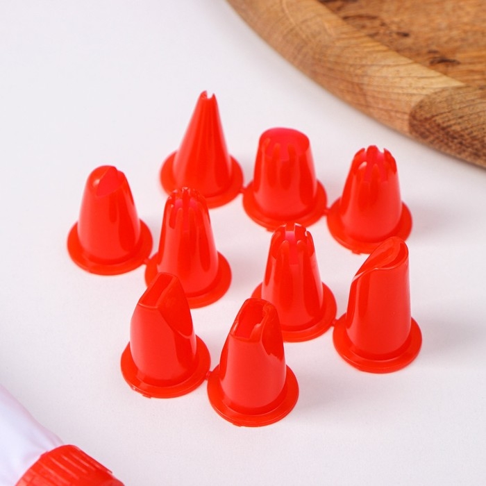 Набор кондитерский Доляна «Помощник», 11 предметов: мешок, 10 насадок, 28×19×3 см, насадки МИКС Набор кондитерский Доляна «Помощник», 11 предметов: мешок, 10 насадок, 28×19×3 см, насадки МИКС