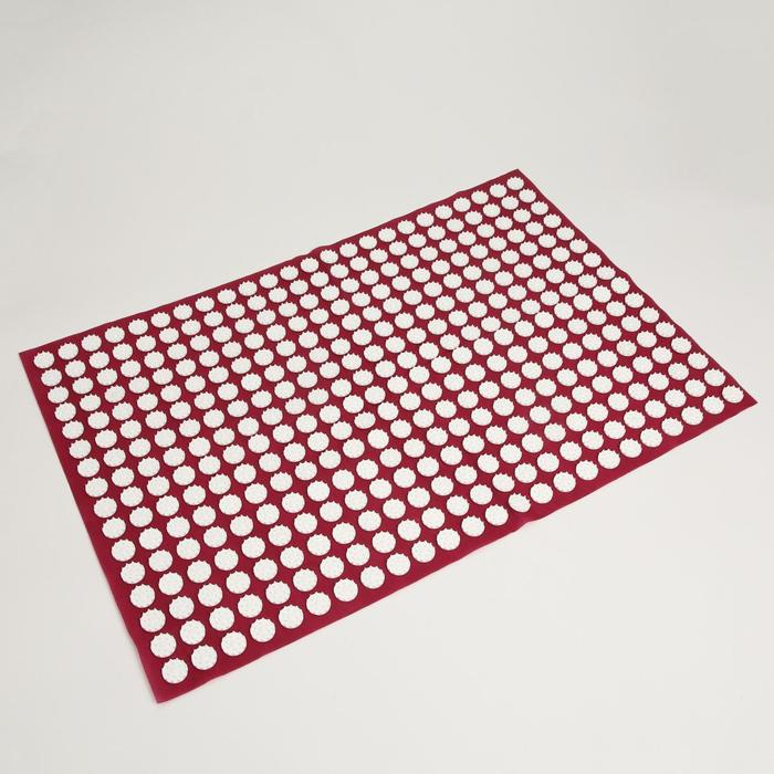 Аппликатор Кузнецова, 384 колючки, спанбонд, красный, 50x75 см. Аппликатор Кузнецова, 384 колючки, спанбонд, красный, 50x75 см.