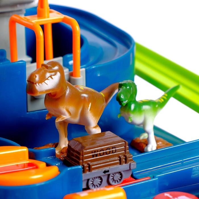 Настольная игра-лабиринт «Приключения динозавров», 2 машинки Настольная игра-лабиринт «Приключения динозавров», 2 машинки