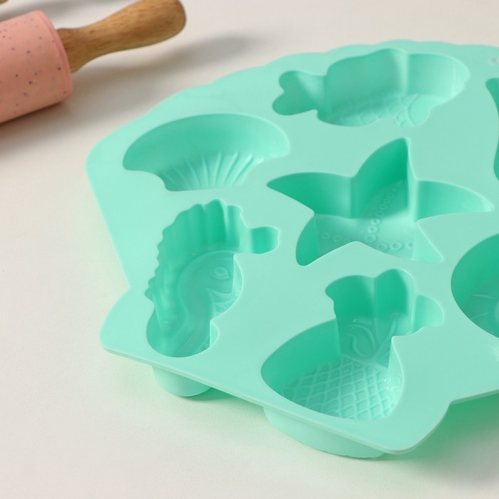 Форма для выпечки Доляна «Морские обитатели», силикон, 26×24×2,5 см, 7 ячеек, цвет бирюзовый Форма для выпечки Доляна «Морские обитатели», силикон, 26×24×2,5 см, 7 ячеек, цвет бирюзовый