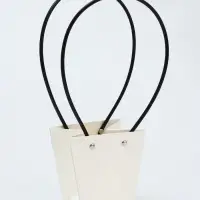 Сумка для цветов тиснение Белая влагостойкая, 12&times;12 - 8&times;8 - 12.5 см