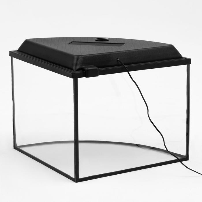 Аквариум Аквариум "Сектор" угловой с крышкой, 70 литров, 50 х 50 х 39,5/44,5 см, чёрный