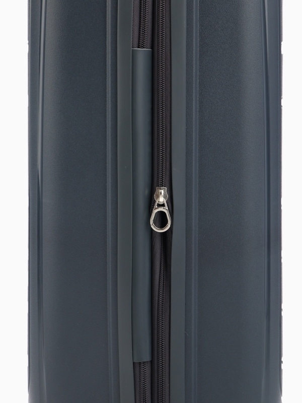 Чемодан 20 Чемодан 20", PP, 38*22*56, отд на молнии, код замок, 4 колеса, серый