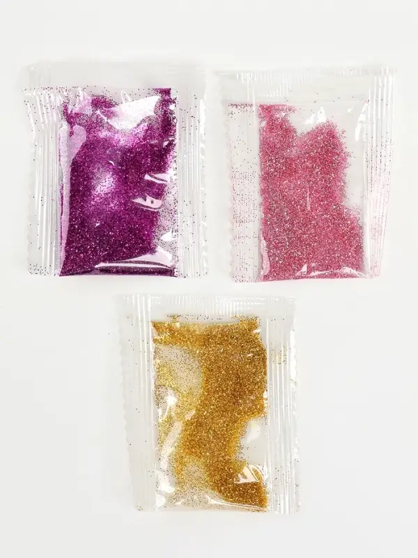 Набор для опытов &laquo;Водные фигурки&raquo;, 14 молдов, 12 цветов, в контейнере