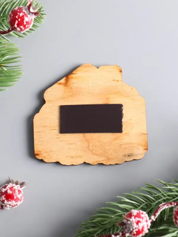 Магнит новогодний 2026 «Счастья Вашему дому», размер магнита 7×6.5 см