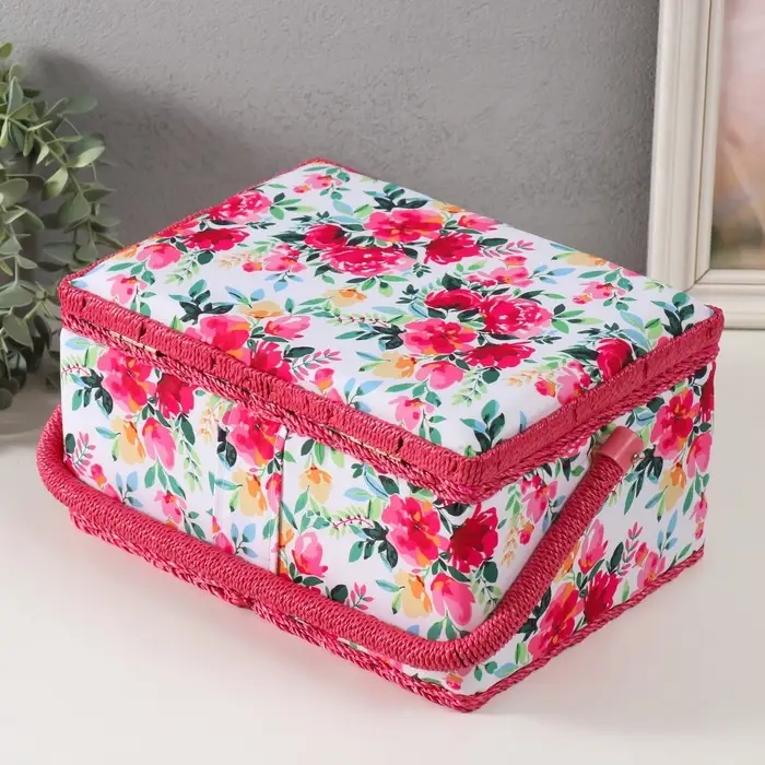 Шкатулка для рукоделия и шитья &laquo;Акварельные цветы&raquo;, хранение ниток, иголок, мелочи, 19&times;26&times;14.5 см