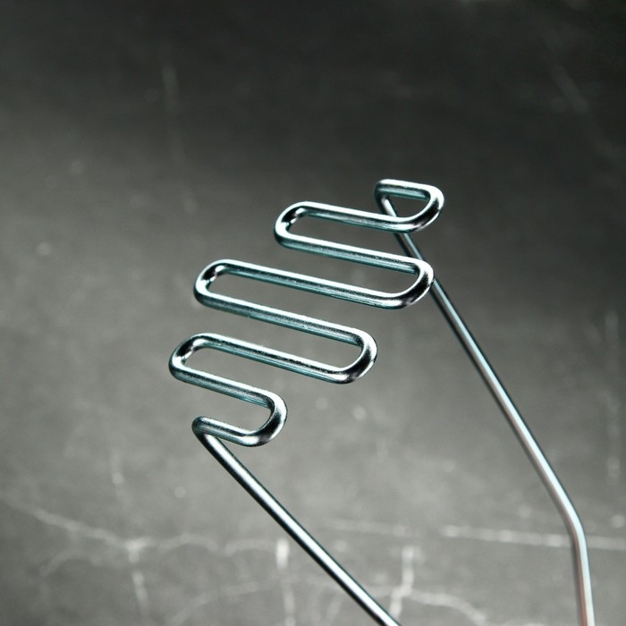 Толкушка с деревянной ручкой «Змейка», 27 см Толкушка с деревянной ручкой «Змейка», 27 см