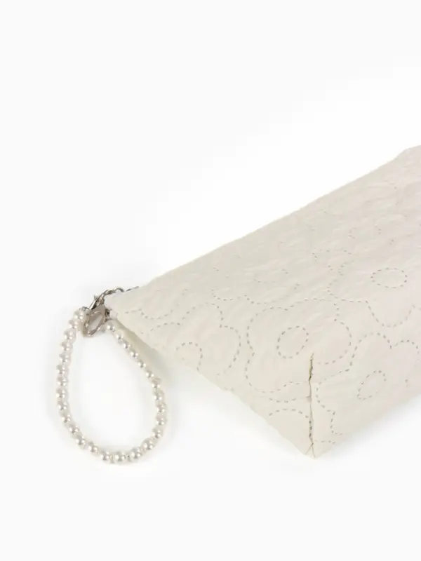 Косметичка дор Цветок 22*6*16, отд на молнии, молочный