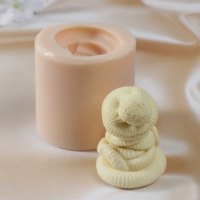 Молд силиконовый Молд силиконовый "Змея в шапке" Силикон 7х6х5,5 см